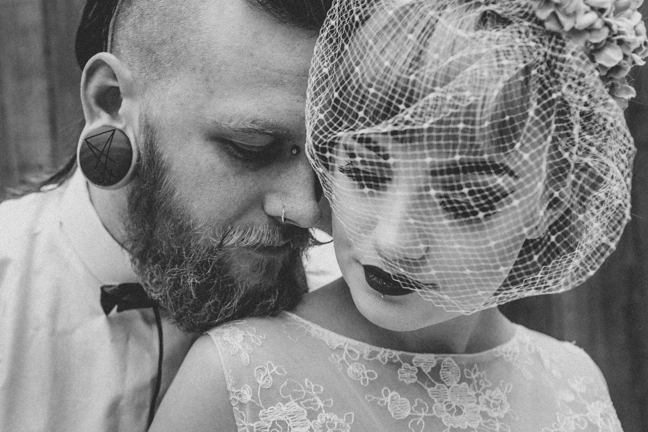 becky ryan photography - alternative wedding photography_3430