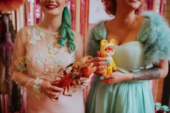 becky ryan photography retro kitsch wedding