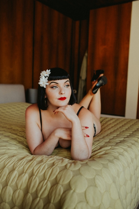 Frieda Nipples sassy sadie burlesque photography Becky Ryan Photography